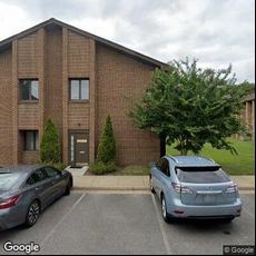 Olenyn Paul T DDS, periodontists office located at 5207A Lyngate Court, Burke, VA.